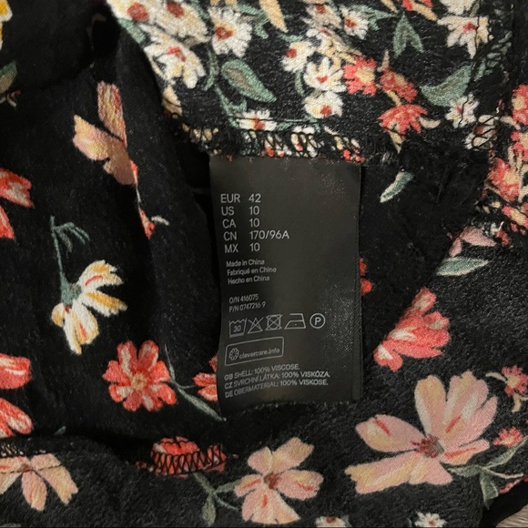 H&M black multicolour floral drawstring blouse Size 10 - Picture 8 of 11